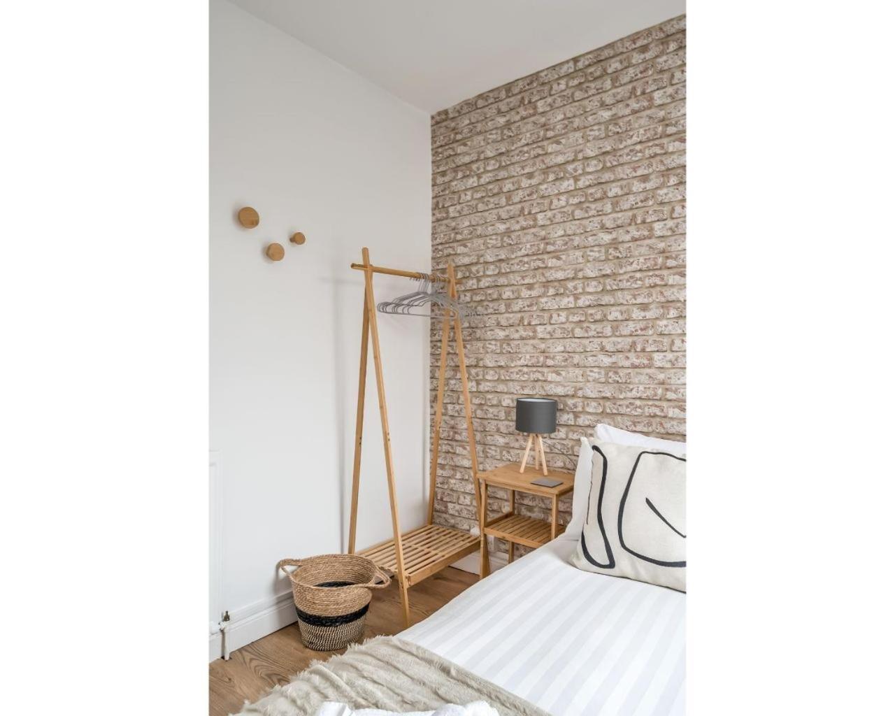 Central Belfast Apartments Belfast Work-Rest-Play R&R Habitación foto